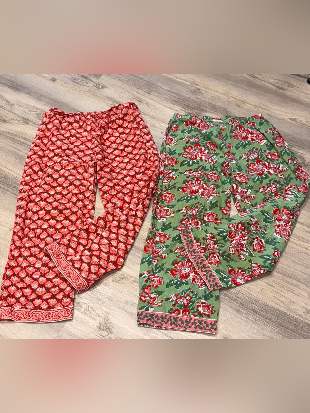 2 Pairs of Signals Women's Pajama Bottoms Size Small Boho & Floral